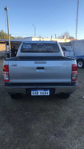 Toyota Hilux 3.0 Cd Srv Limited Tdi 171cv 4x4 2015