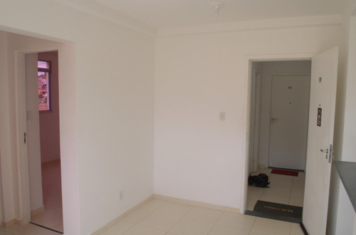 Apartamento Lauro De Freitas R$ 210.000,00