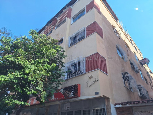 Impelable Apartamento En Venta En Las Acacias Piso 1 /  Hairol Gutiérrez