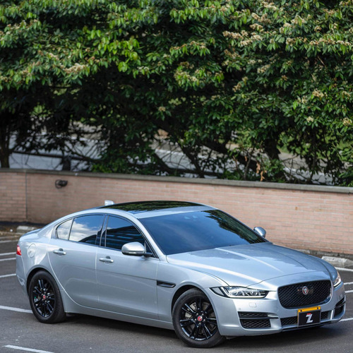 Jaguar Xe Prestige 2.0t