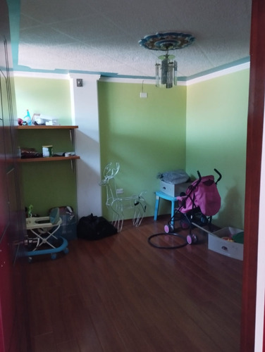 De Oportunidad Se Vende Hermosa Casa Tipo Americana En El Sur De Quito; Negociable.