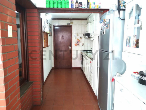 Ph 3 Ambientes Con Patio En Caseros, Tres De Febrero