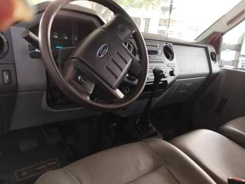 Imagen 5 de 8 de Ford F-350 Plataforma