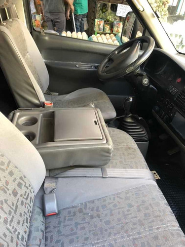 Kia Pregio 1998 2.7 D Minibus