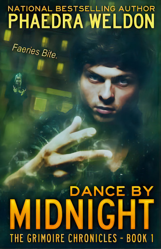 Dance By Midnight, De Weldon, Phaedra. Editorial Createspace, Tapa Blanda En Inglés