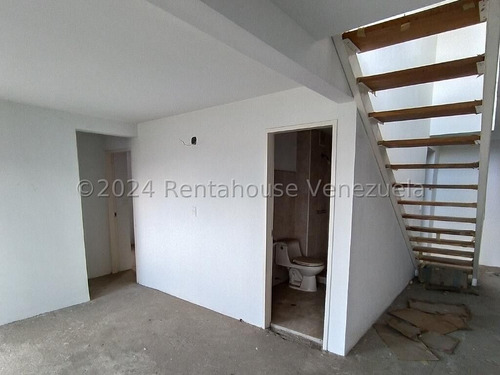 Pent-house En Venta En Buenaventura Miranda Cda 25-17400 Yf