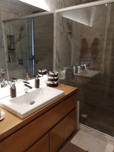 Venta Casa 3 Dormitorios 3 Baños Viñedos De La Tahona Piscina #406