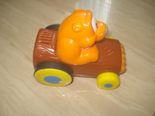 Carro Tipo Tronco Con Oso - Marca: Fisher Price