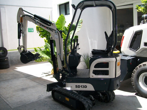 Miniexcavadora Nueva / Montacargas