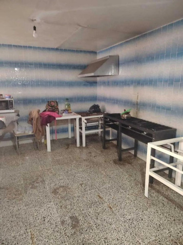 Renta De Local Comercial En Av. Lago De Guadalupe, Con Departamento Incluido