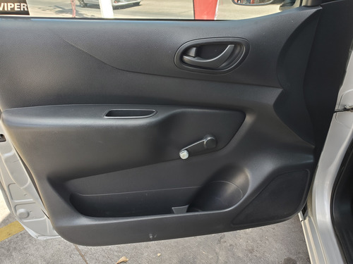 Nissan NP300 Chasis Cabina