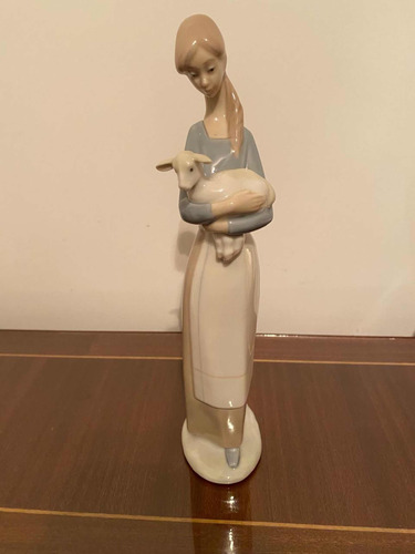 Figura Porcelana Española Lladró Joven Con Ovejita 26cm Alto