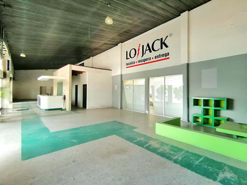 Bodega O Local Comercial En Renta Céntrica Con Dos Frentes En Prol. Corregidora Sur, Querétaro.