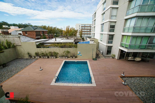 Departamento Con Vista Interna. A Metros De La Rambla Costanera. Colonia Del Sacramento