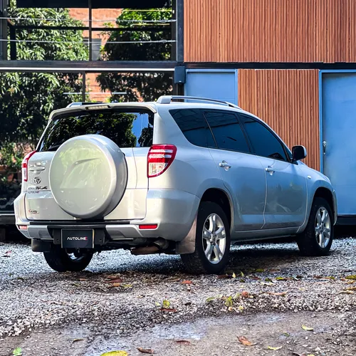 Toyota RAV4 2.4 Life 4x2