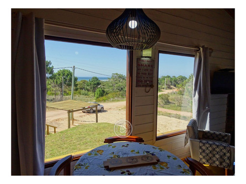 Dos Amores En Punta Del Diablo