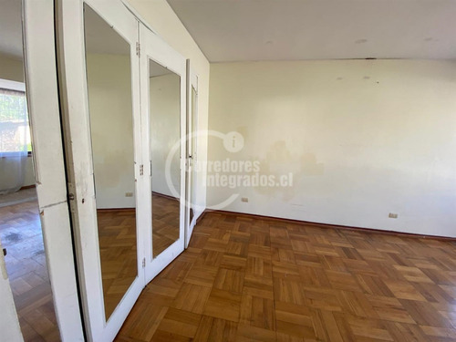 Venta Casa En Viña Del Mar, Sector Oriente,solida Y Luminosa