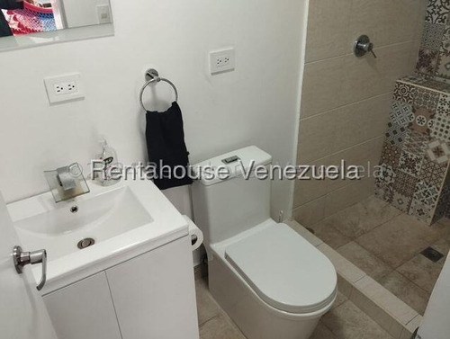 Casa En Alquiler, Prados Del Este #25-17764 - Marigreys Blanco -