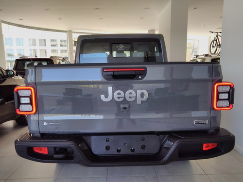 Imagen 3 de 15 de Jeep Gladiator Overland 3.6 At8 4x4 Entrega Inmediata Avd