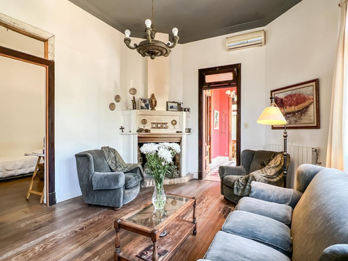 Imagen 4 de 21 de Casa Antigua En Venta - Tigre Centro