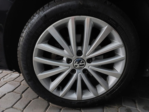Imagem 10 de 11 de Volkswagen Jetta 1.4 Tsi Comfortline