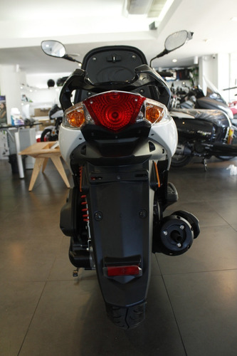 Imagen 8 de 18 de Kymco Agility 125 Rs -financia El 62% En 12c Sin Interés