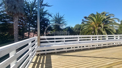 Excelente Casa En Venta De 5 Dormitorios En Santo Domingo