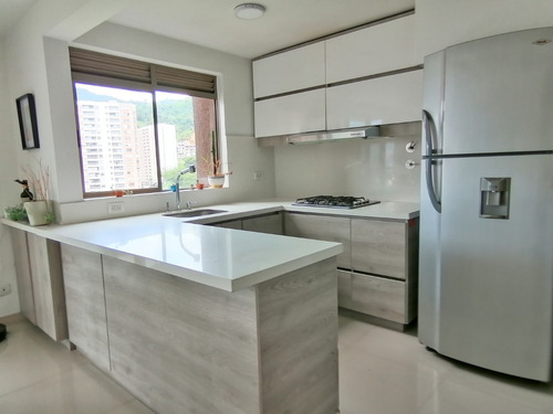 Imagen 5 de 13 de Venta Apartamento Sector Loma De Los Bernal Área 84.5 Mt P.16