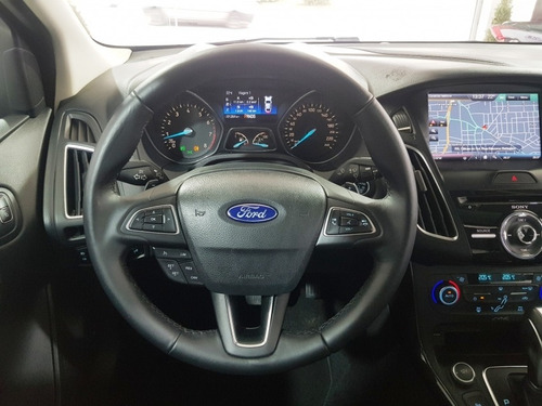 Imagem 12 de 15 de Focus 2.0 Titanium Fastback 16v Flex 4p Automático