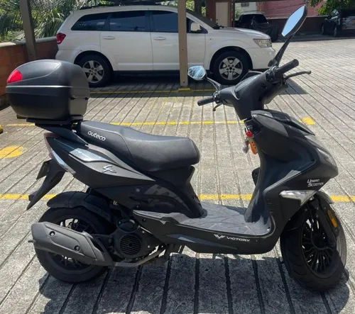 Victory Life 125 Modelo 2022, Único Dueño 11.204 Kms
