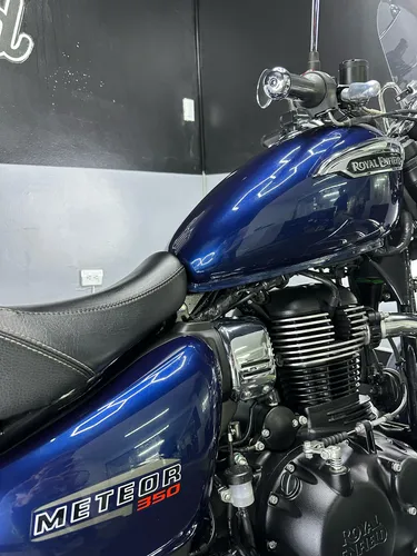 Royal Enfield Meteor 350; Modelo 2023; 8,300 Km