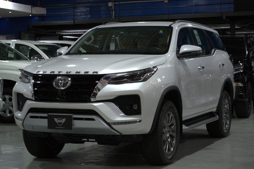 Toyota Fortuner Vxr 2025