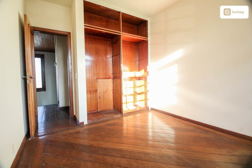 Imagem 6 de 15 de Aluguel De Casa Com 650m² E 8 Quartos - 2879