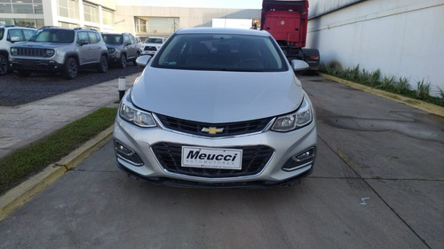 Imagen 6 de 11 de Chevrolet Cruze Lt