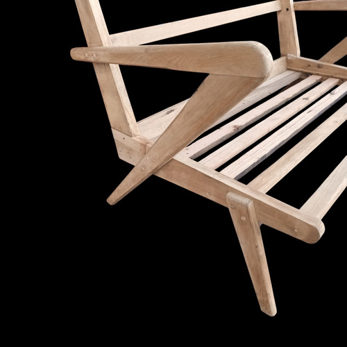 Antiguo Sillon Escandinavo De Dos Cuerpos En Madera Natural Amarillo (Usado)