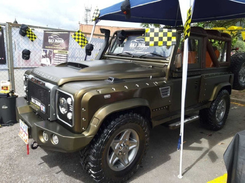 Land Rover Defender 1995. Rediseñado Tip