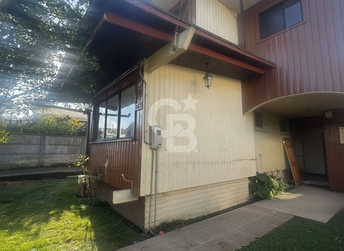 Imagen 2 de 18 de Casa En Venta Con Vista Privilegiada/puerto Montt