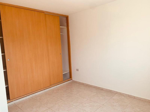 Casa Tipo Duplex En Jardines Del Jockey