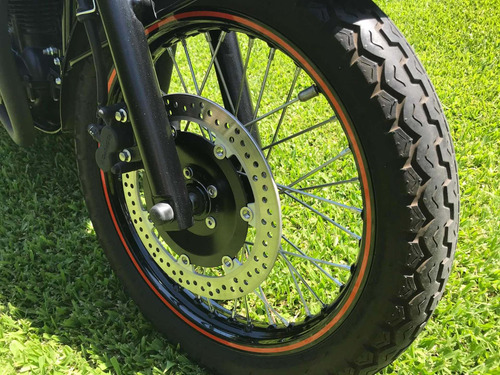 Kawasaki W800 S.e. (no Triumph Boneville, Honda O Scrambler)