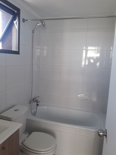 Departamento En Venta De 2 Dorm. En Santiago