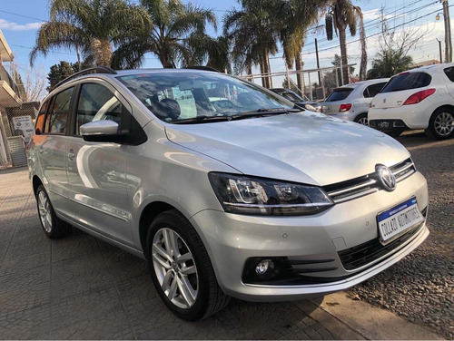 Imagen 1 de 10 de Volkswagen Suran 2017 1.6 Highline Msi 110cv