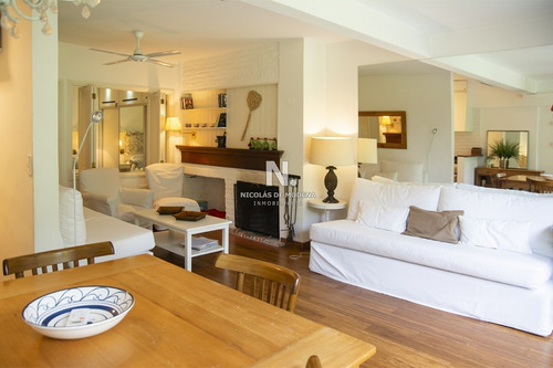 Departamento En Brava, Punta Del Este- Ref: 3317