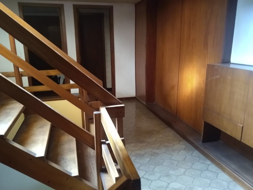 Venta Casa 5 Ambientes Bernal