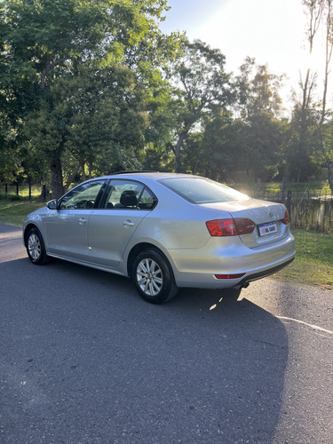 Volkswagen Vento 2.0 Advance I 110cv