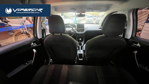 Peugeot 208 allure 1.6 manual