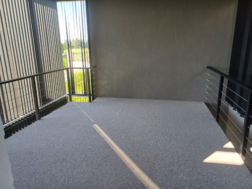 Moderna Casa A Estrenar De 310 M2 En San Eliseo Golf Sobre Lote Con Fantástica Vista Al Golf De 1250 M2