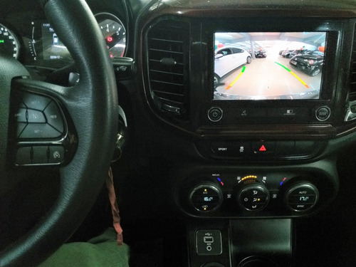 Imagem 11 de 15 de Fiat Toro Freedom 1.8 16v Flex Aut. 4p 6 Marchas 2021