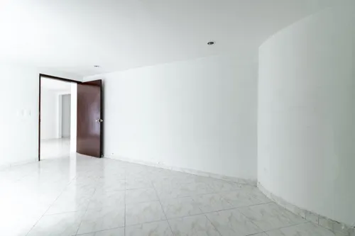 Local En Arriendo En Santa Paula. Cod A5873