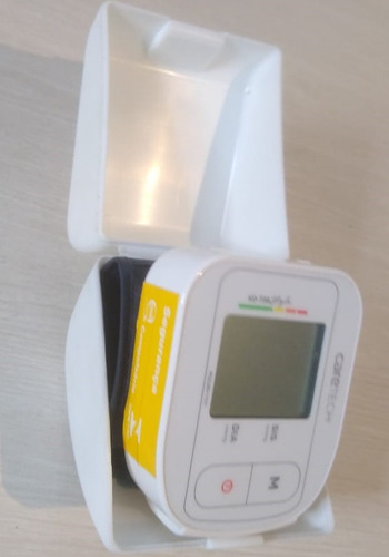 Monitor De Pressão Arterial De Pulso Caretech Kd-738 Style (Usado)
