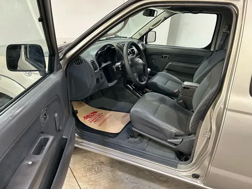 Nissan Frontier King Cab Xe 5vel 4x2 Mt